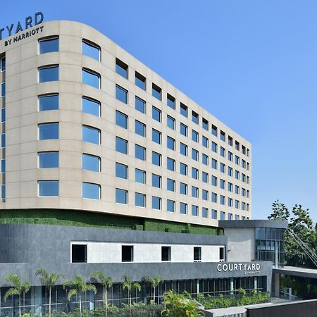 Hotel Courtyard By Marriott Nashik Exterior foto