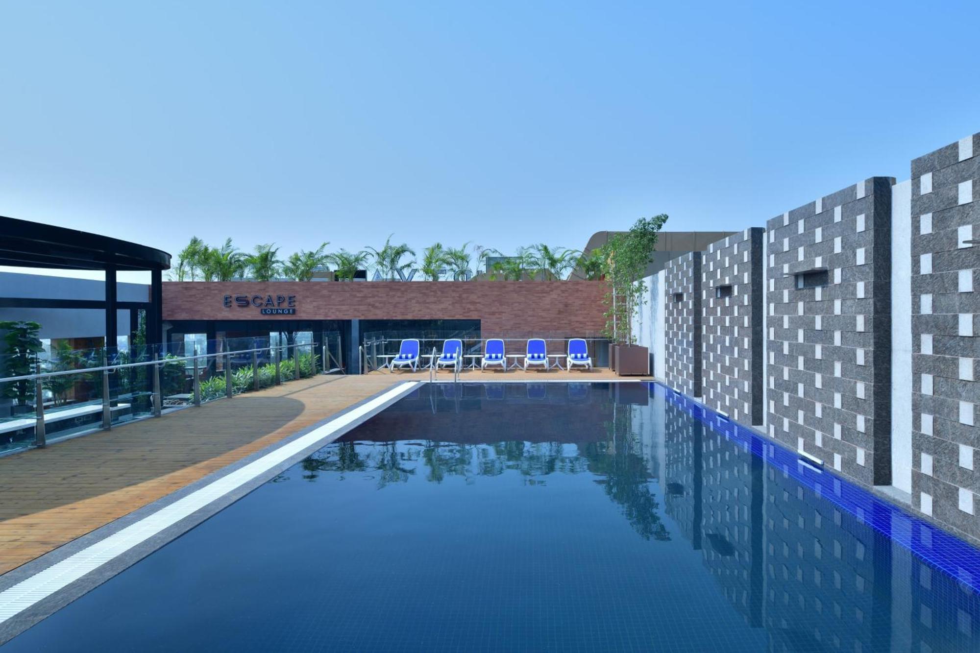 Hotel Courtyard By Marriott Nashik Exterior foto