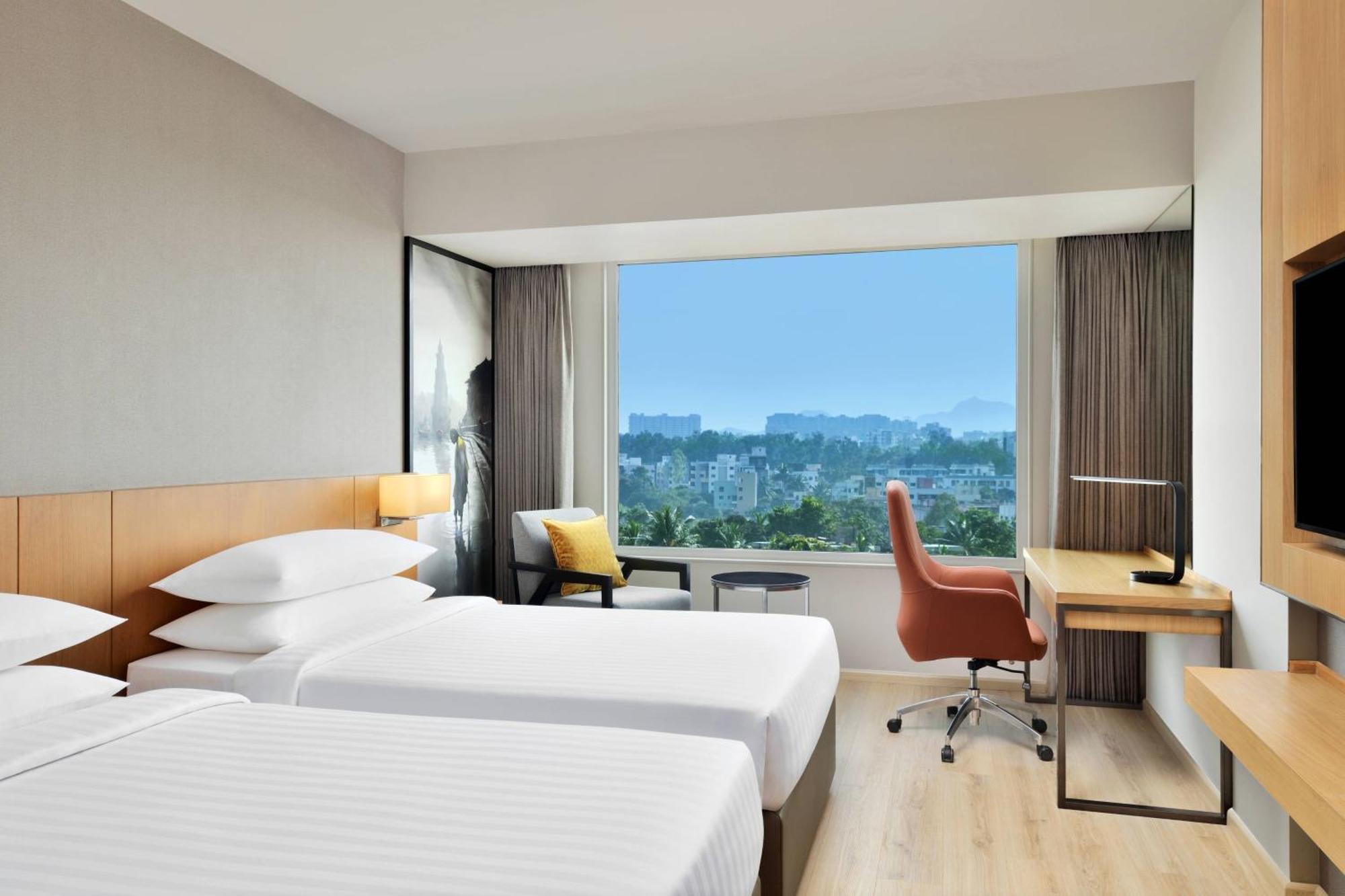 Hotel Courtyard By Marriott Nashik Exterior foto
